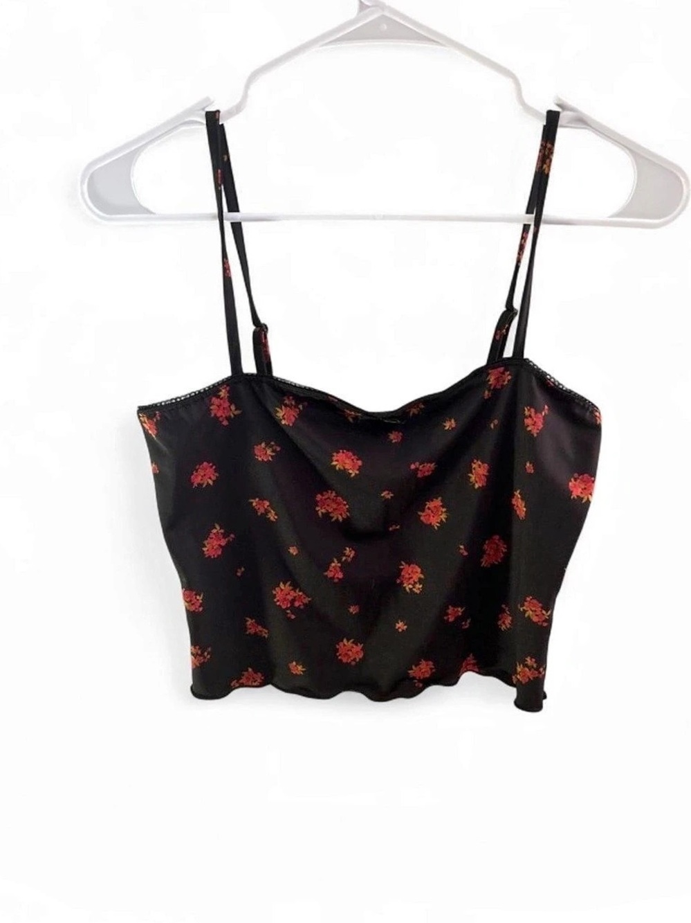 No Boundaries Floral Camisole in Black & Red Size Medium